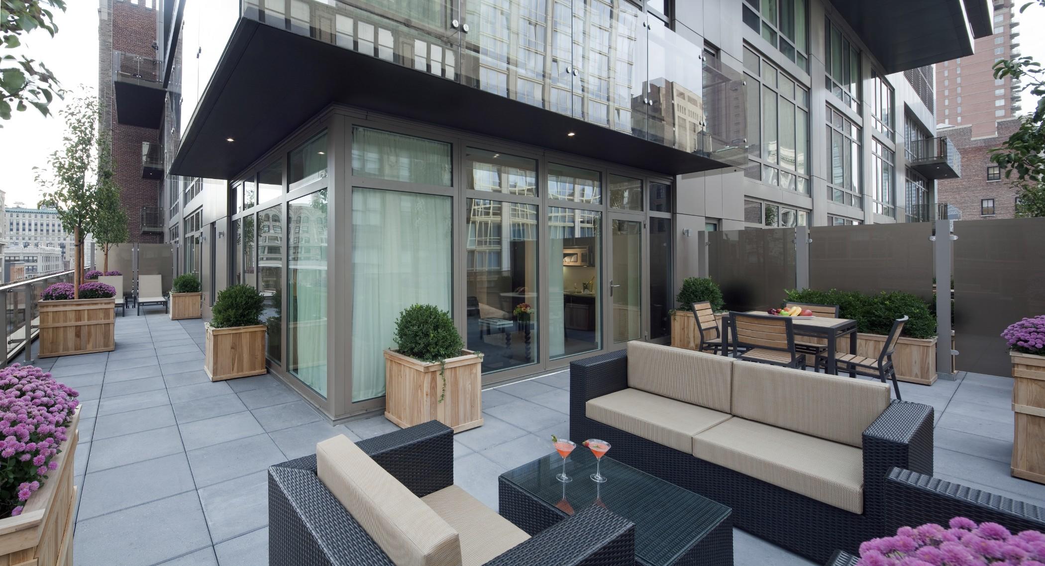Royalton Park Avenue Hotel Nova Iorque Exterior foto The outdoor terrace