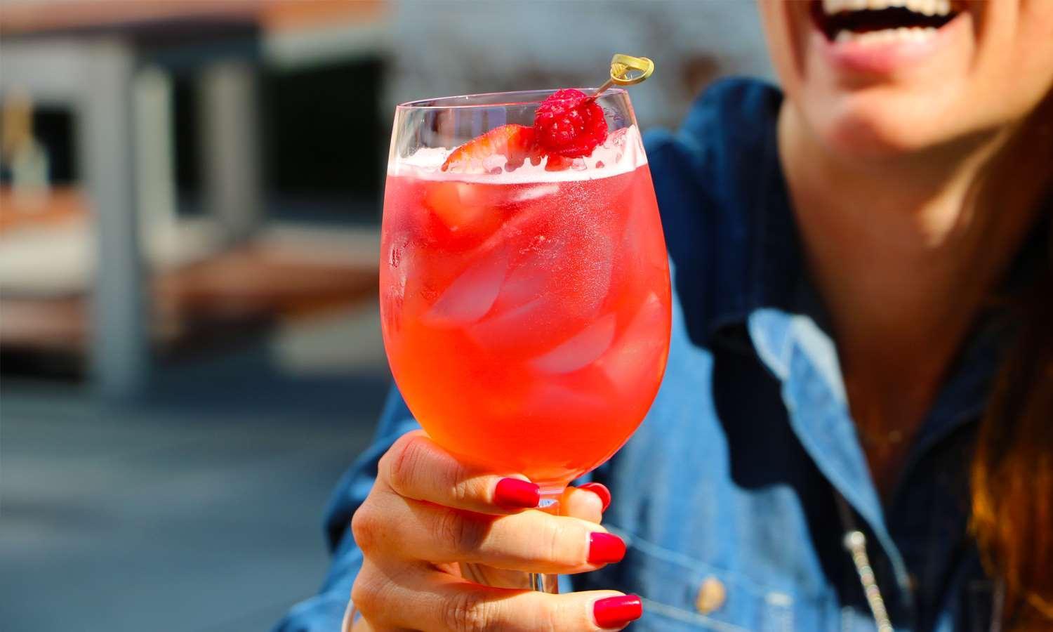 Royalton Park Avenue Hotel Nova Iorque Exterior foto A strawberry bellini