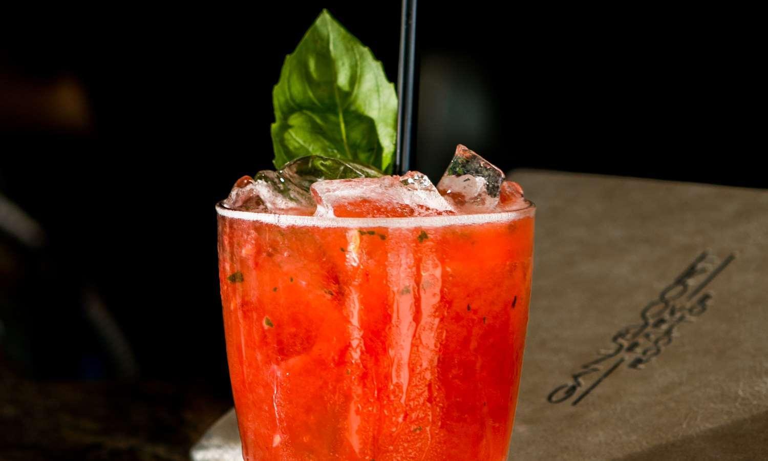 Royalton Park Avenue Hotel Nova Iorque Exterior foto A strawberry basil soda