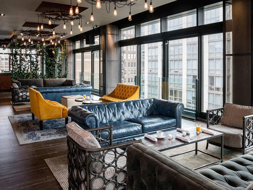 Royalton Park Avenue Hotel Nova Iorque Exterior foto The lounge at the 36th floor