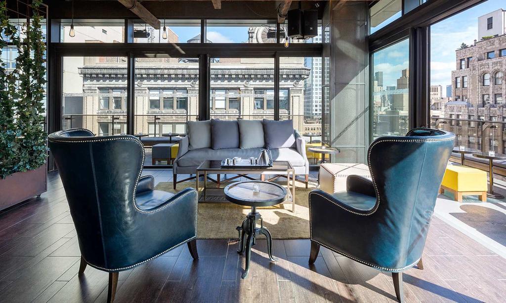 Royalton Park Avenue Hotel Nova Iorque Exterior foto The rooftop lounge at the Standard East Village